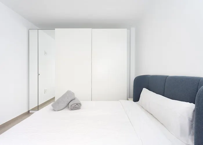 Stylish Urban In Cruz, Plaza Militar דירה *